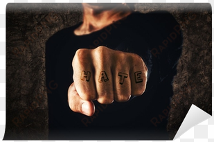 hand with clenched fist - tatouage hate